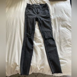 Madewell black light wash ripped jeans